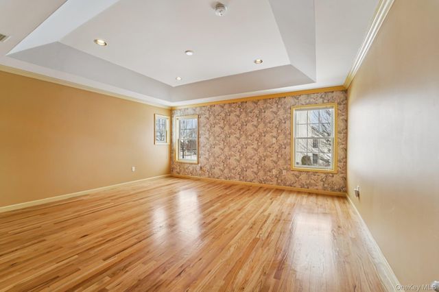 32 Mansion Ridge Boulevard, Monroe, NY 10950