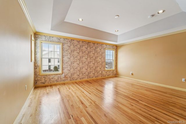 32 Mansion Ridge Boulevard, Monroe, NY 10950