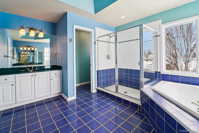 32 Mansion Ridge Boulevard, Monroe, NY 10950