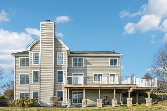 32 Mansion Ridge Boulevard, Monroe, NY 10950