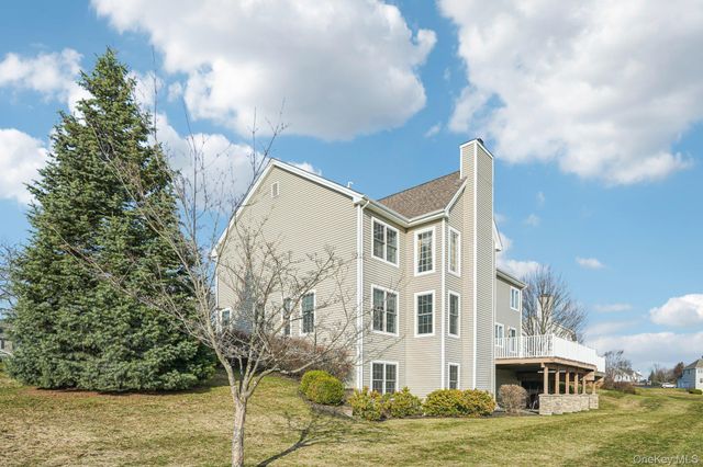 32 Mansion Ridge Boulevard, Monroe, NY 10950
