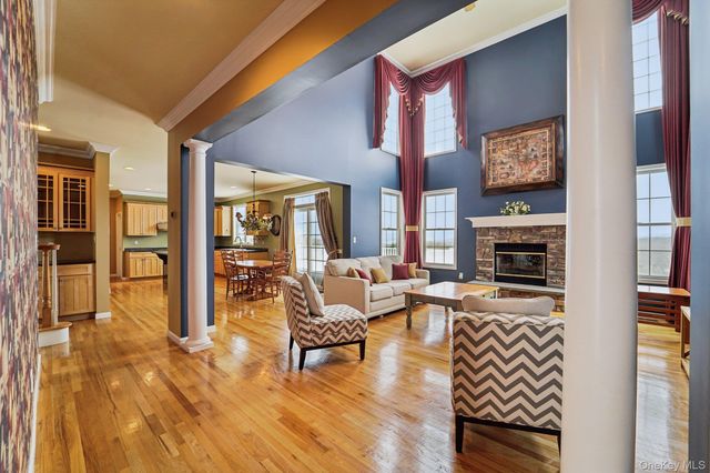 32 Mansion Ridge Boulevard, Monroe, NY 10950