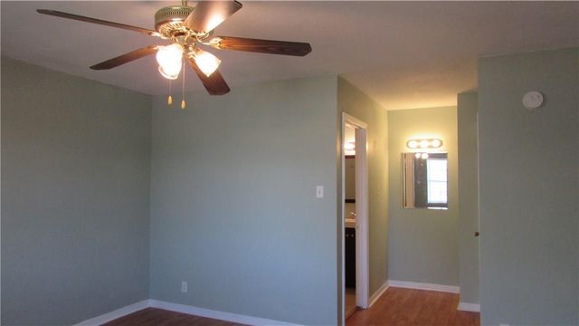 2208 Mission Hill DR 102, Austin, TX 78741