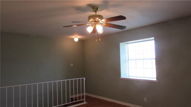 2208 Mission Hill DR 102, Austin, TX 78741