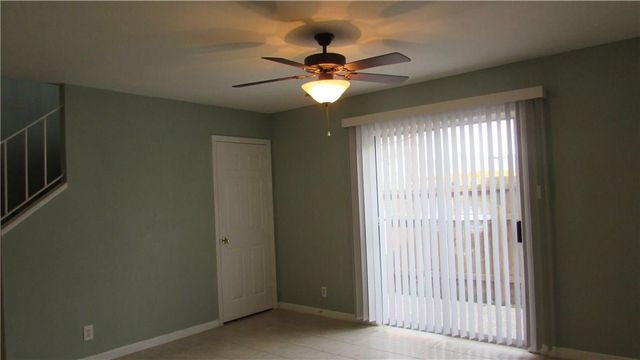 2208 Mission Hill DR 102, Austin, TX 78741