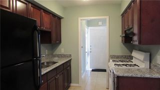 2208 Mission Hill DR 102, Austin, TX 78741