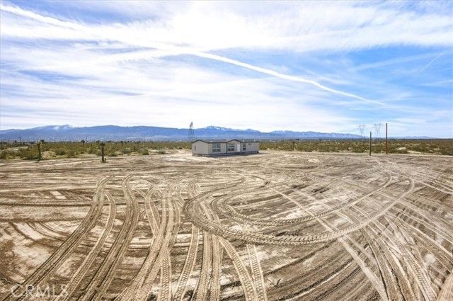 1139 Bonanza Road, Phelan, CA 92372