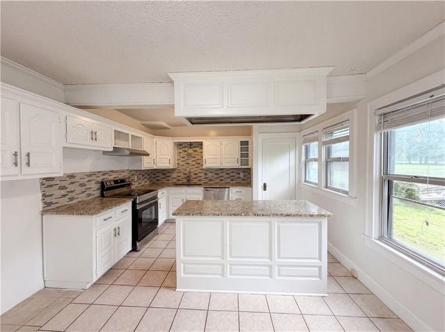 11304 E 55th Terrace, Raytown, MO 64133
