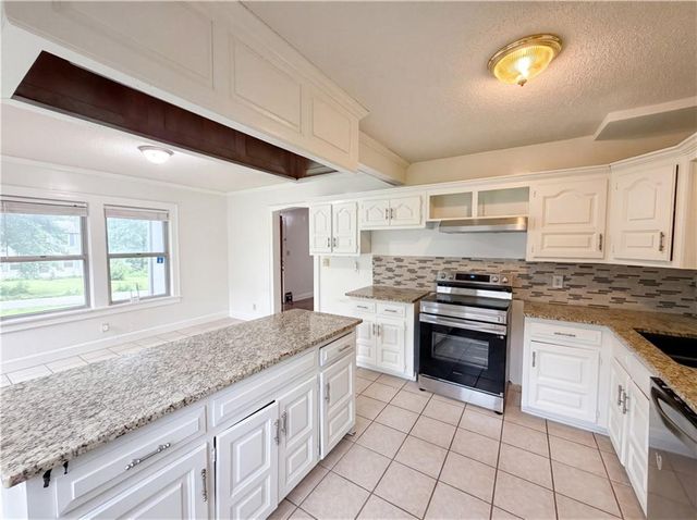 11304 E 55th Terrace, Raytown, MO 64133