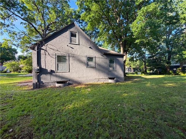 11304 E 55th Terrace, Raytown, MO 64133