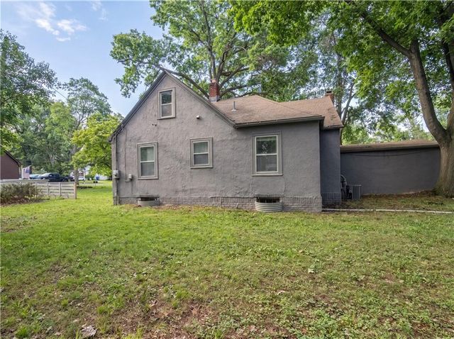 11304 E 55th Terrace, Raytown, MO 64133