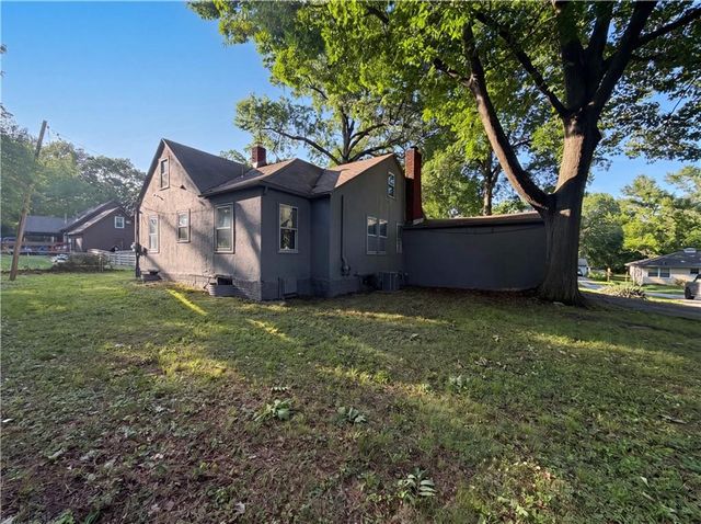 11304 E 55th Terrace, Raytown, MO 64133