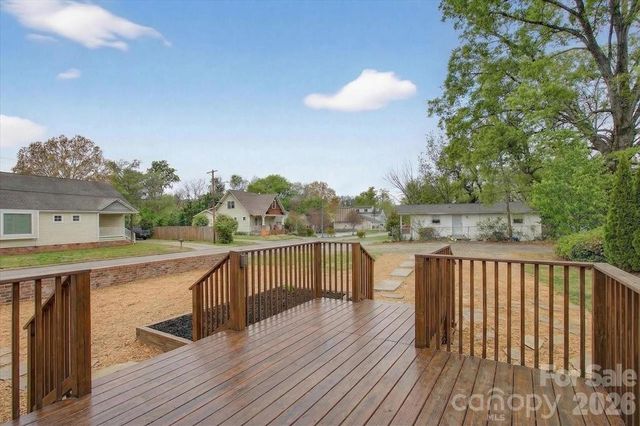 1001 Parkwood Avenue, Charlotte, NC 28205