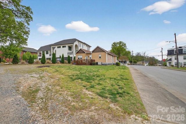 1001 Parkwood Avenue, Charlotte, NC 28205