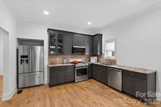 1001 Parkwood Avenue, Charlotte, NC 28205