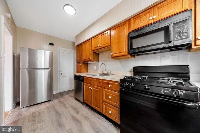 293 WABASH AVE, Lansdowne, PA 19050