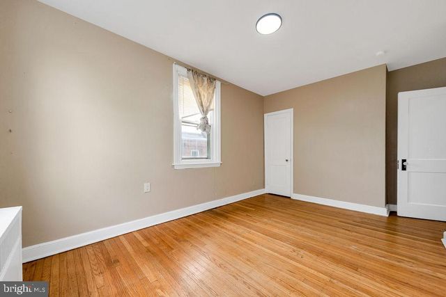 293 WABASH AVE, Lansdowne, PA 19050