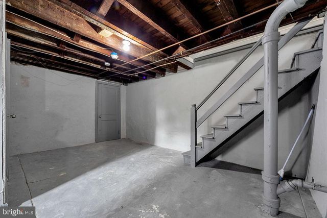 293 WABASH AVE, Lansdowne, PA 19050