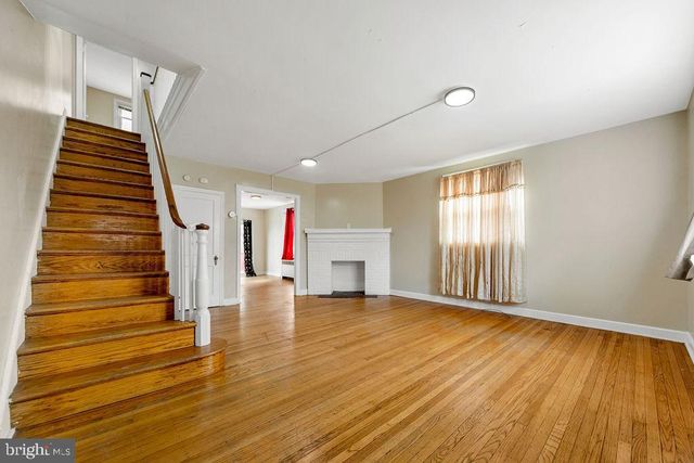 293 WABASH AVE, Lansdowne, PA 19050