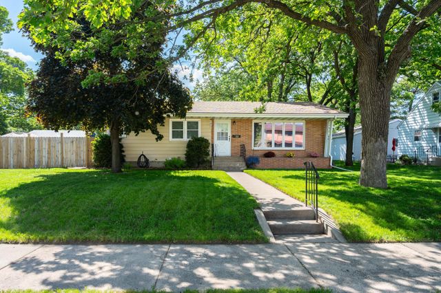 707 2nd Avenue NE, Saint Cloud, MN 56304