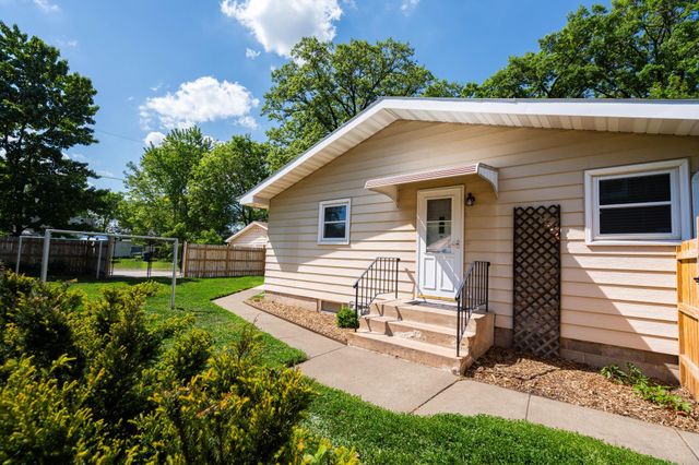 707 2nd Avenue NE, Saint Cloud, MN 56304