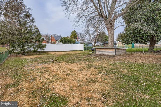 7406 POPLAR AVE, Baltimore, MD 21224