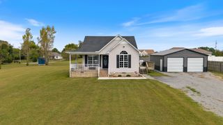 7 Bridgefield Dr, Fayetteville, TN 37334