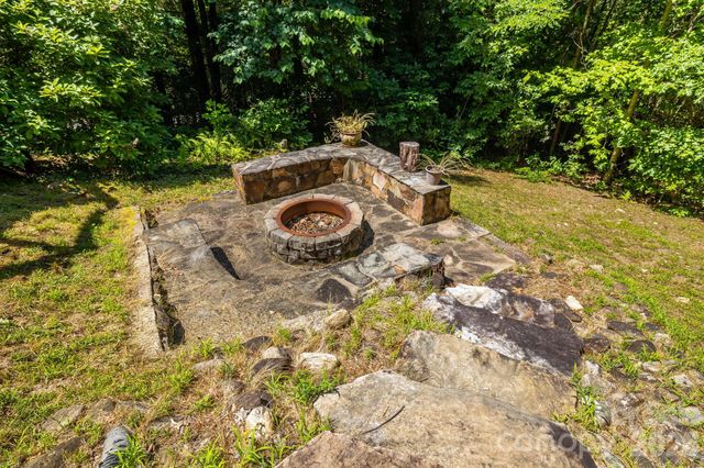 169 Viking Trail, Hendersonville, NC 28739
