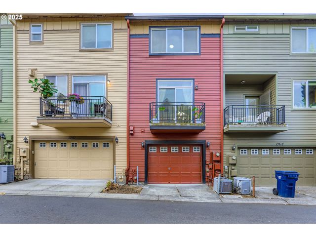 17083 Sw BERKELEY Ln, Beaverton, OR 97003