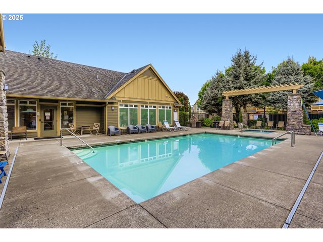 17083 Sw BERKELEY Ln, Beaverton, OR 97003