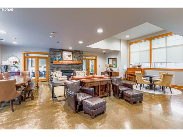 17083 Sw BERKELEY Ln, Beaverton, OR 97003