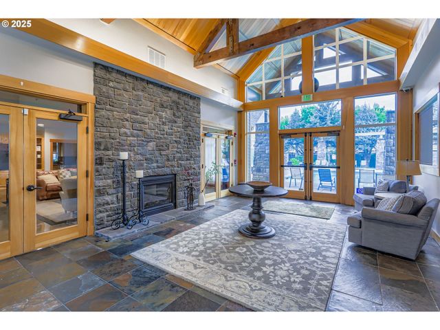 17083 Sw BERKELEY Ln, Beaverton, OR 97003