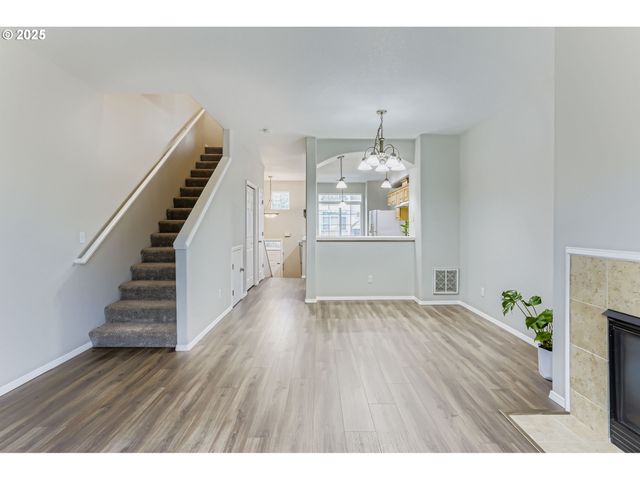 17083 Sw BERKELEY Ln, Beaverton, OR 97003