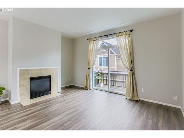 17083 Sw BERKELEY Ln, Beaverton, OR 97003