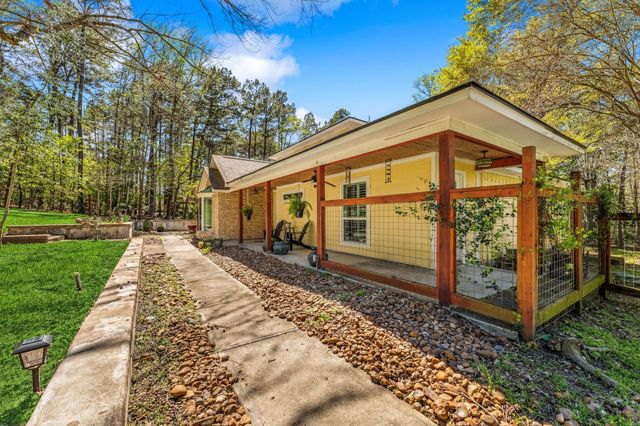 57 Lake Forest Circle, Conroe, TX 77384