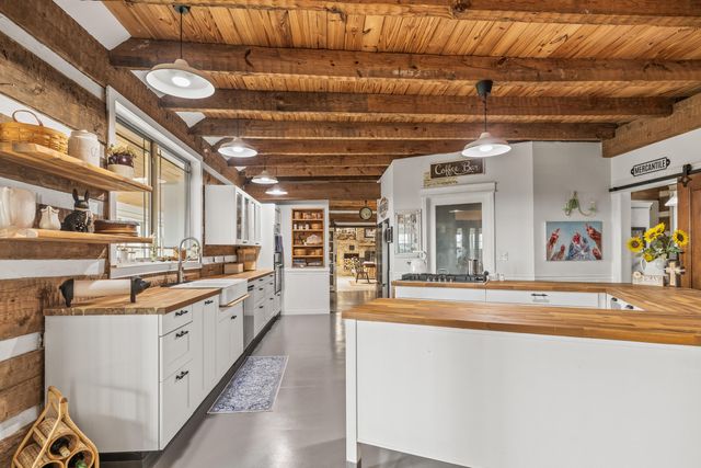 7174 White Oak Valley Road, Mcdonald, TN 37353