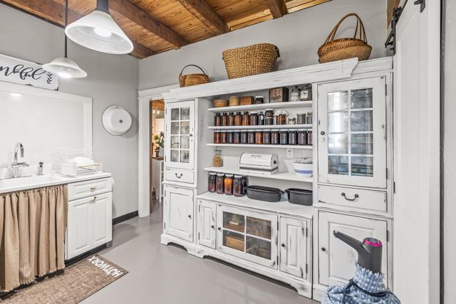 7174 White Oak Valley Road, Mcdonald, TN 37353