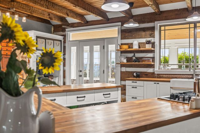 7174 White Oak Valley Road, Mcdonald, TN 37353