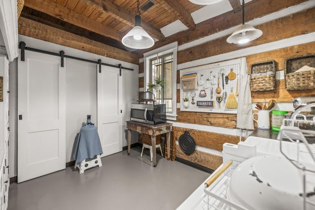 7174 White Oak Valley Road, Mcdonald, TN 37353