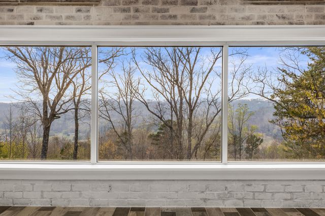 7174 White Oak Valley Road, Mcdonald, TN 37353