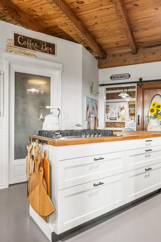 7174 White Oak Valley Road, Mcdonald, TN 37353