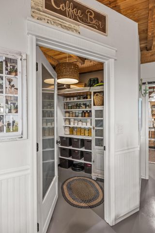 7174 White Oak Valley Road, Mcdonald, TN 37353