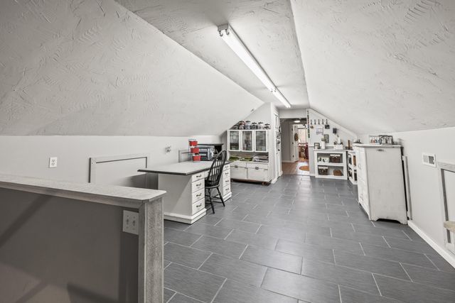 7174 White Oak Valley Road, Mcdonald, TN 37353