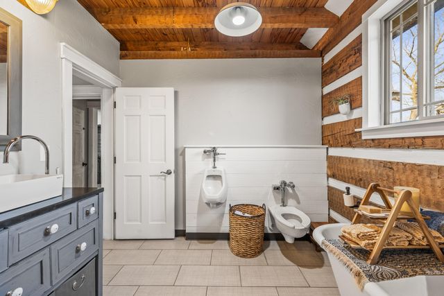 7174 White Oak Valley Road, Mcdonald, TN 37353