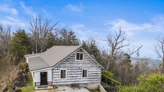 7174 White Oak Valley Road, Mcdonald, TN 37353
