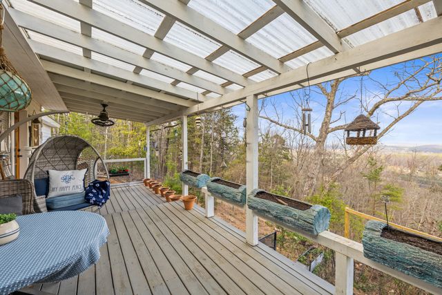 7174 White Oak Valley Road, Mcdonald, TN 37353