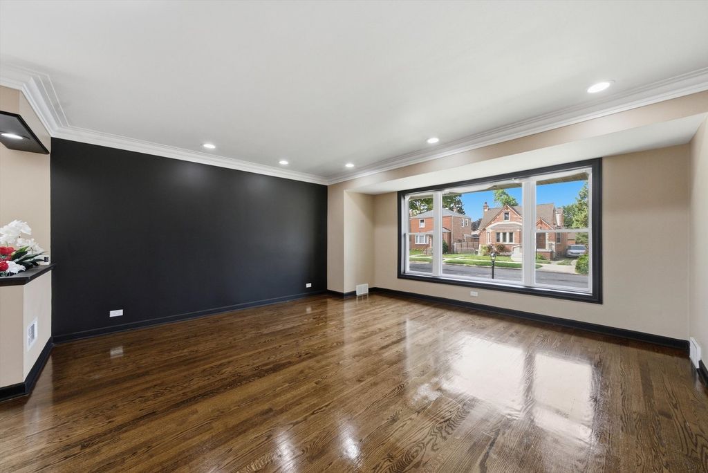 8445 S Wolcott Avenue, Chicago, IL 60620 — photo 5