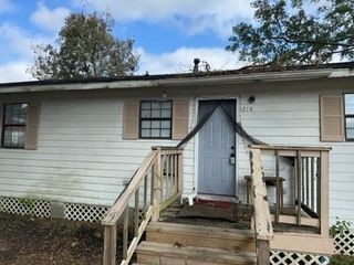 214 3rd Avenue, Chickasaw, AL 36611