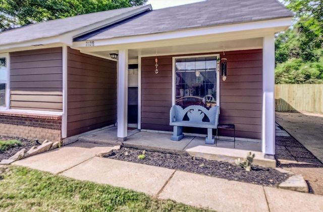 7128 BUTTERFLY DR, Memphis, TN 38133