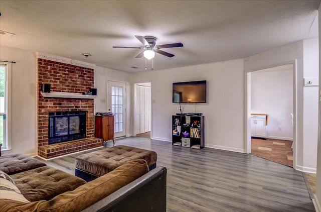 7128 BUTTERFLY DR, Memphis, TN 38133